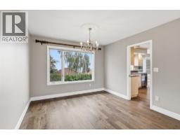 4pc Bathroom - 1954 Stirling Drive, Kamloops, BC V1S1P9 Photo 9