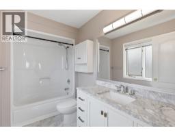 1954 Stirling Drive, Kamloops, BC V1S1P9 Photo 33