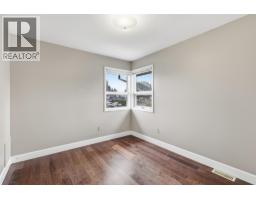 1954 Stirling Drive, Kamloops, BC V1S1P9 Photo 38