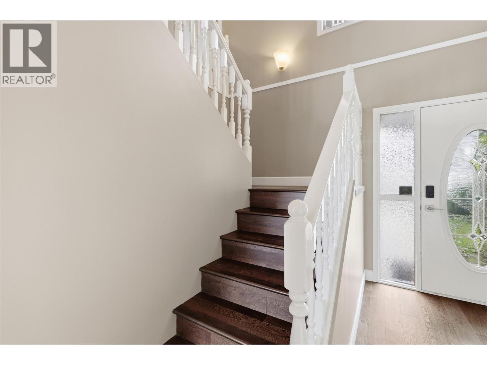 1954 Stirling Drive - 28