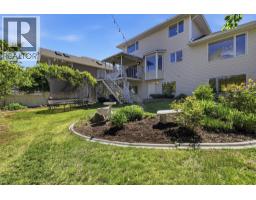 1954 Stirling Drive, Kamloops, BC V1S1P9 Photo 52