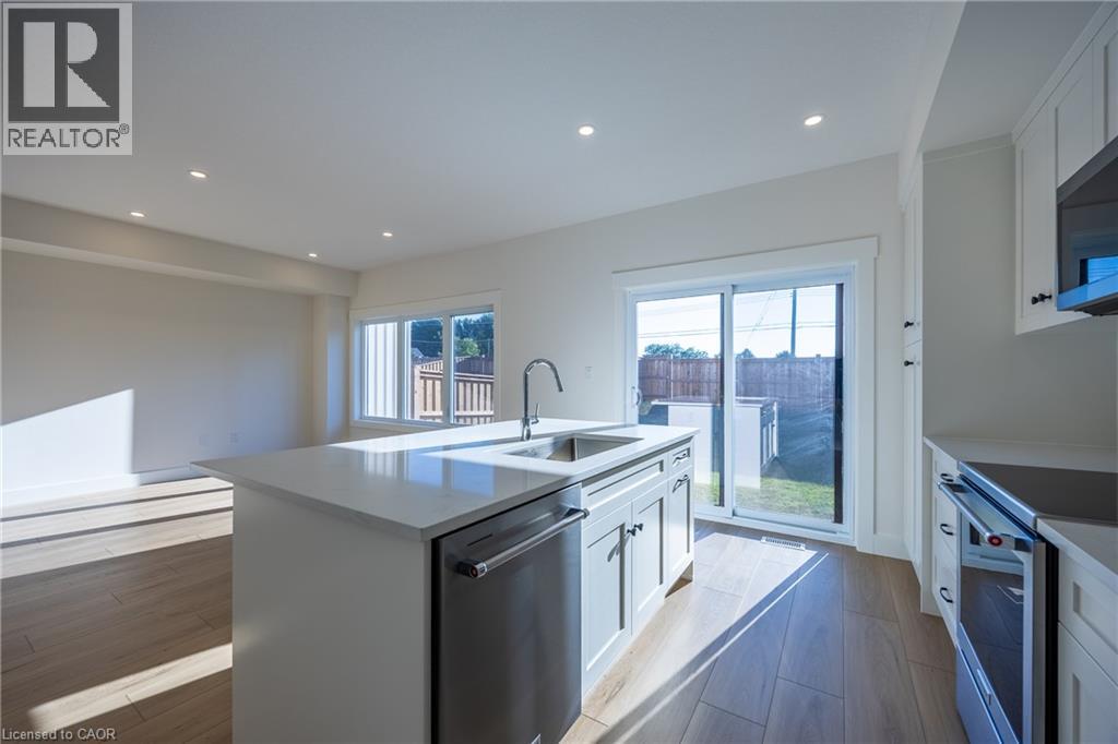 107 AMBER Street - Image 10