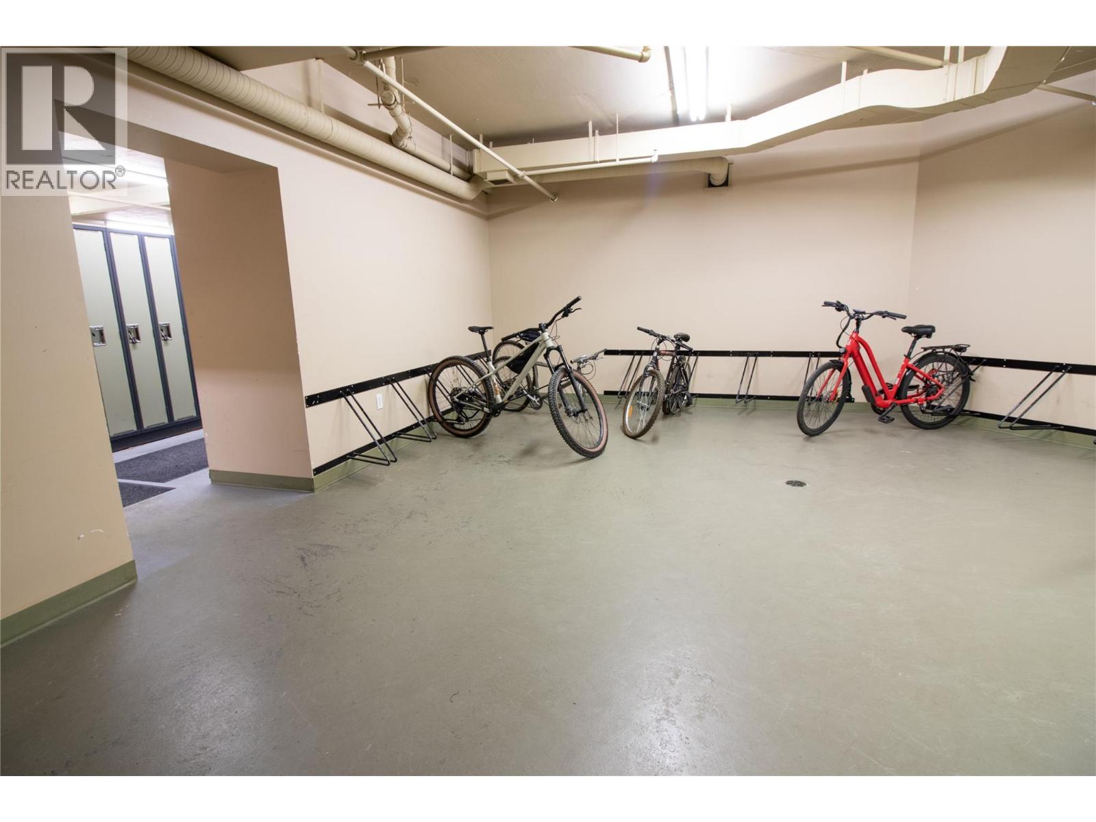 #417 2090 Summit Drive - 24