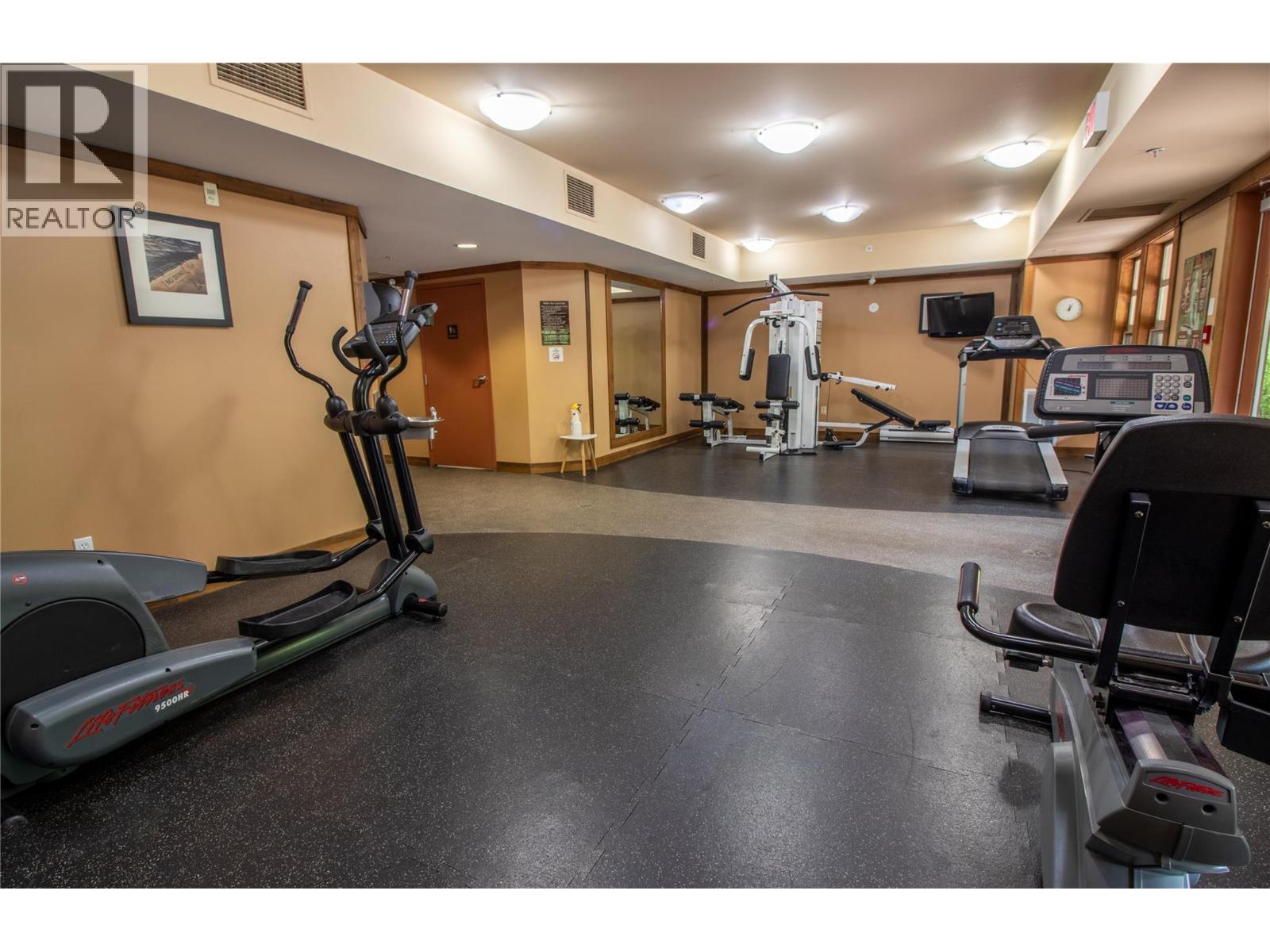 #417 2090 Summit Drive - Image 21