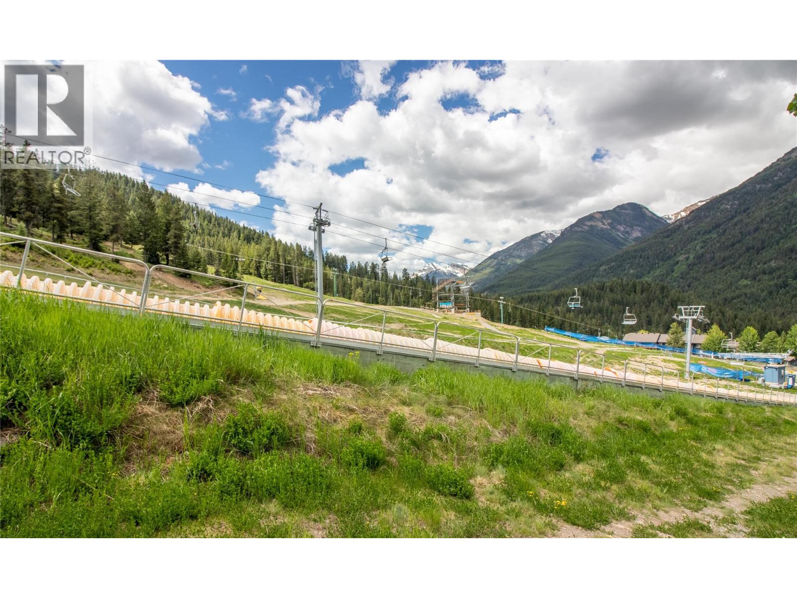 #417 2090 Summit Drive - Image 32