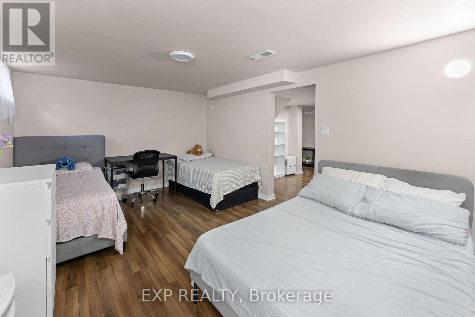 #10 3322 ADDISON AVENUE - Image 24