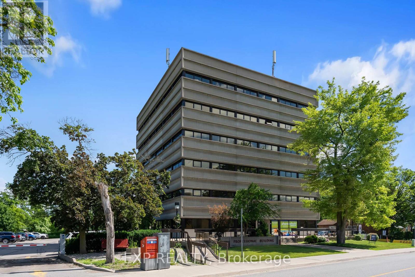 603-604 - 5400 PORTAGE ROAD