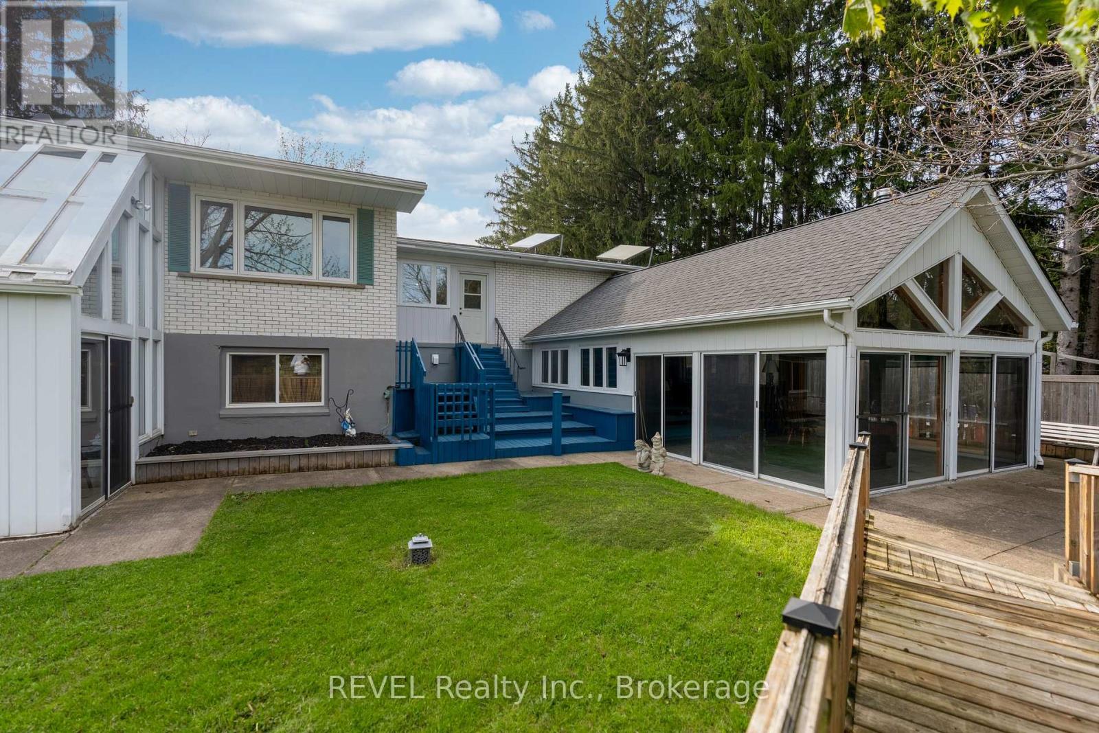 2010 HANSLER STREET - 35
