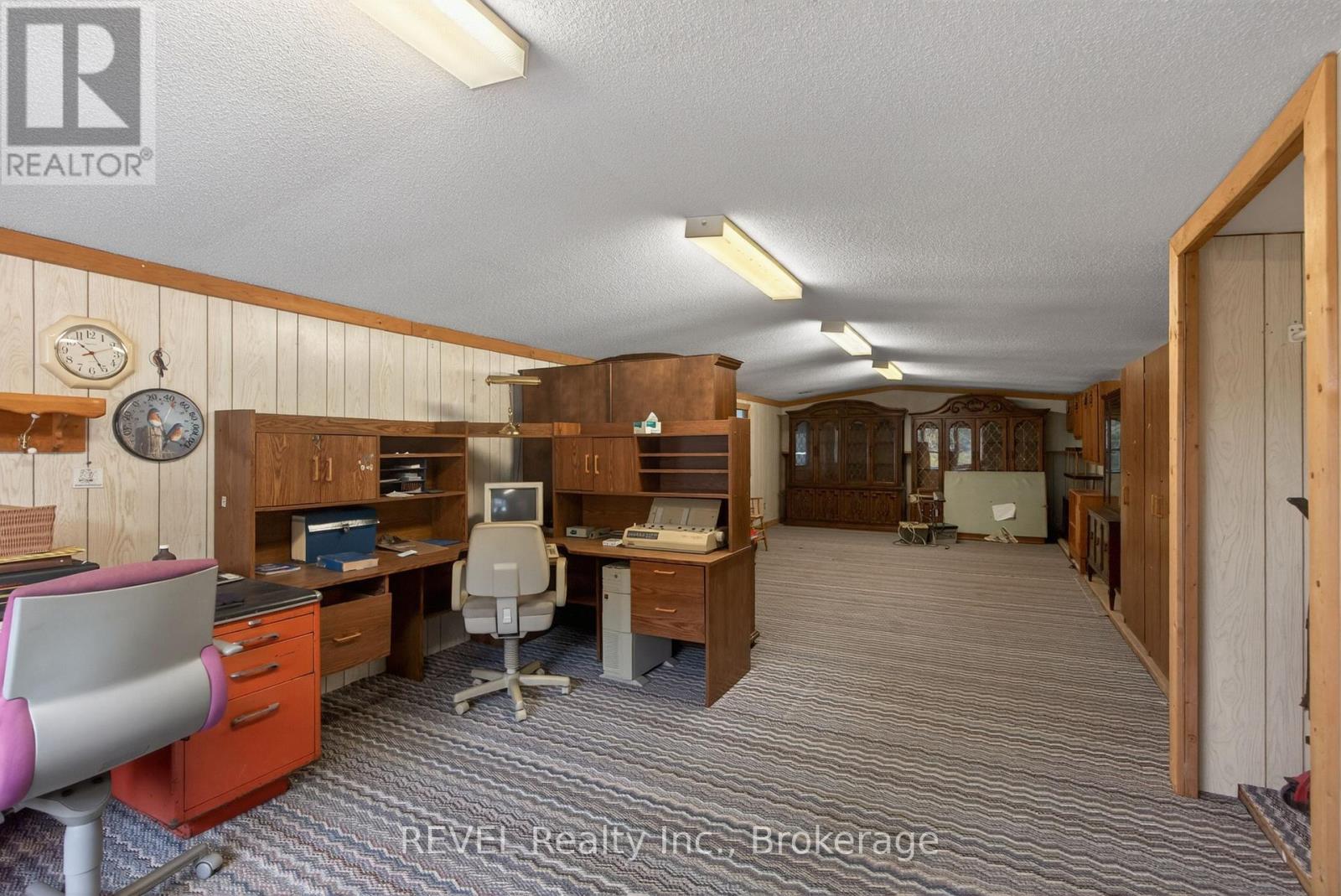 2010 HANSLER STREET - 49