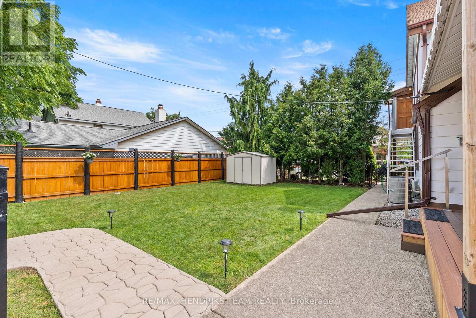 85 PINE STREET S - 30