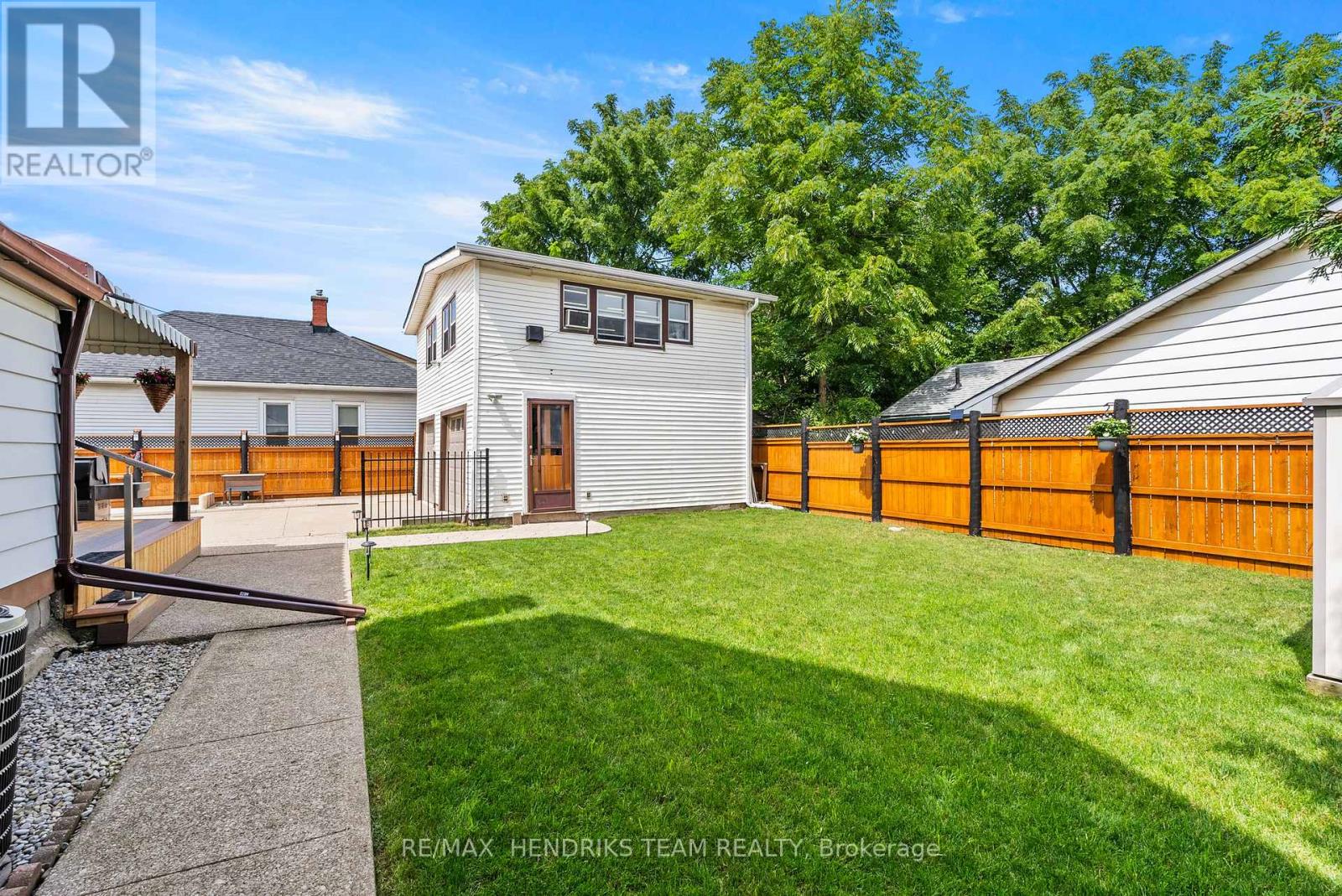 85 PINE STREET S - 31
