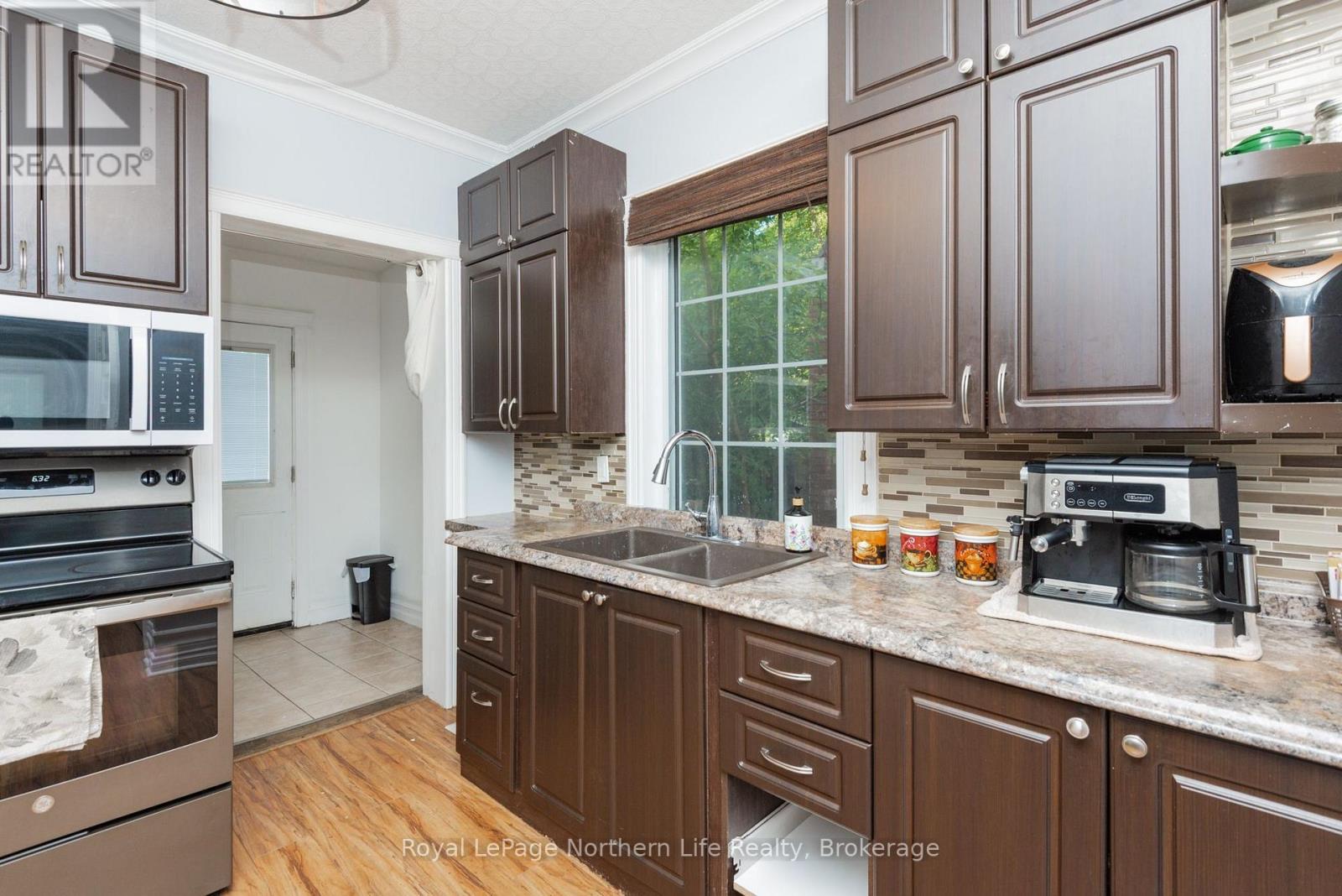 583 WYLD STREET - Image 12