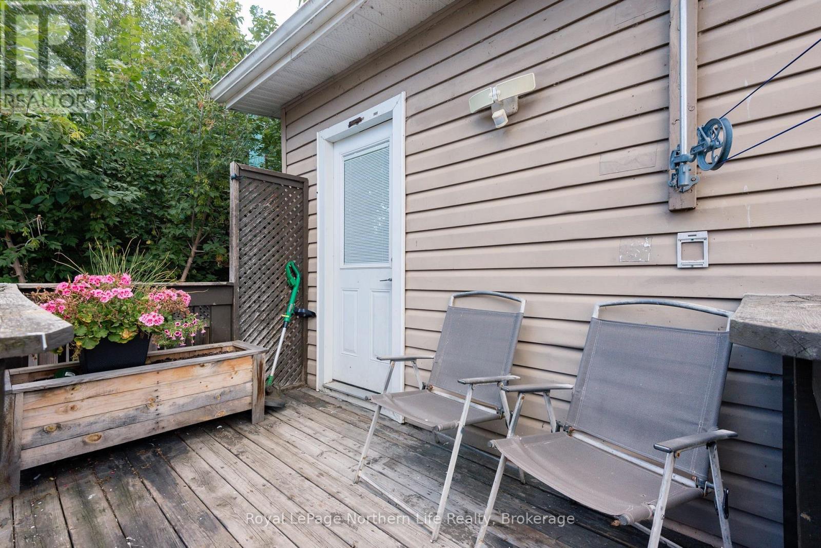 583 WYLD STREET - 34