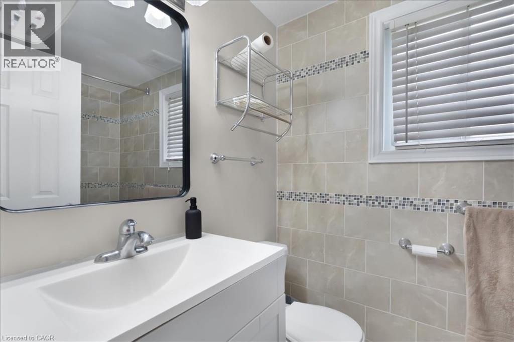 421 BAIRSTOW Crescent - 16