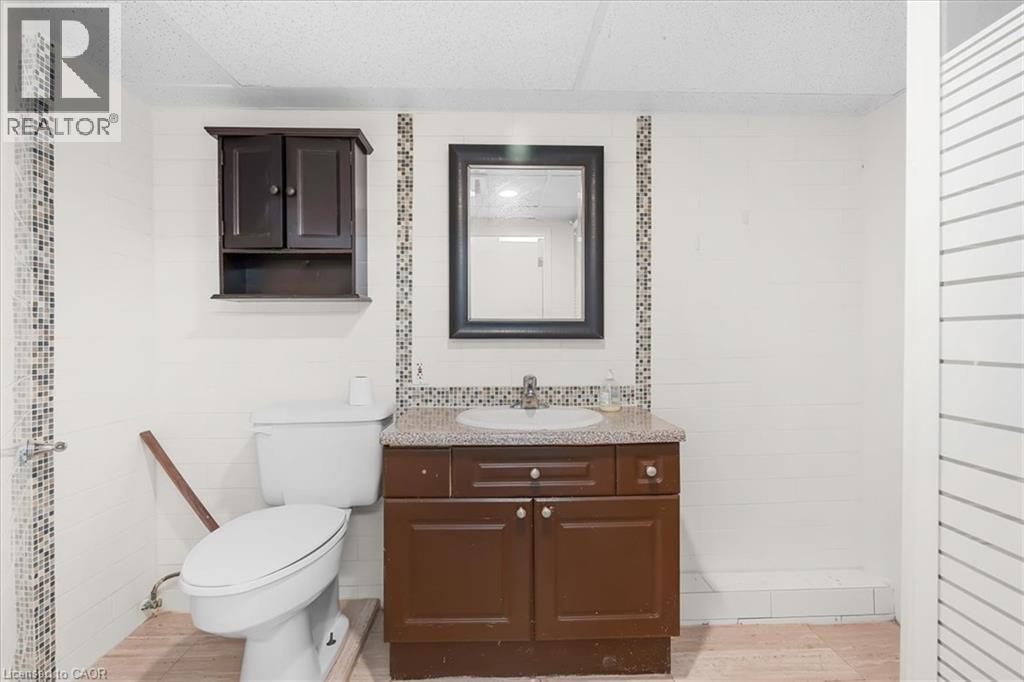 421 BAIRSTOW Crescent - Image 28