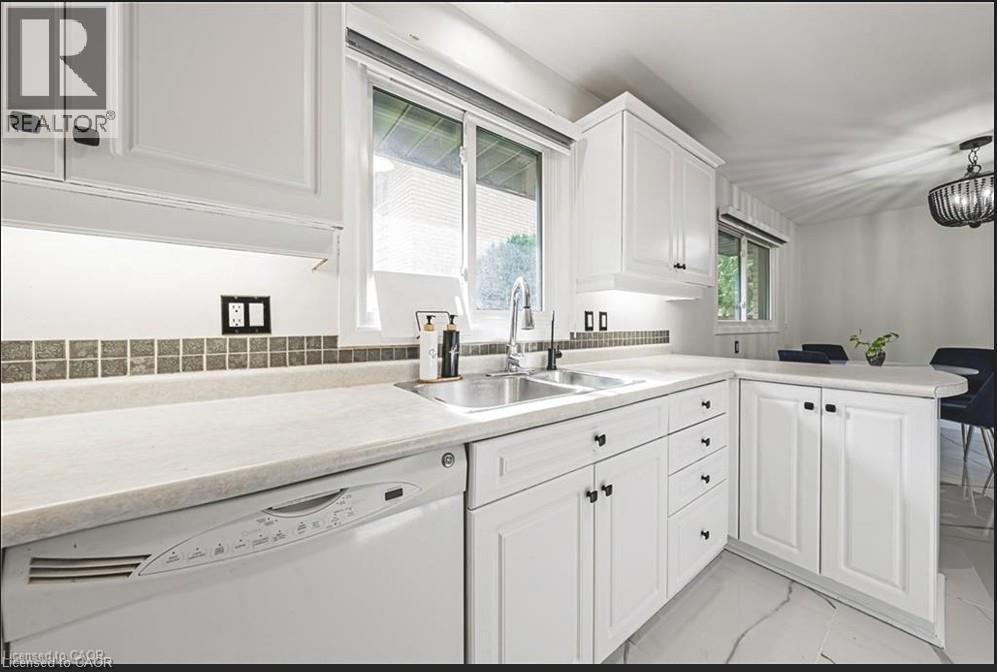 267 ERB Street E - Image 17