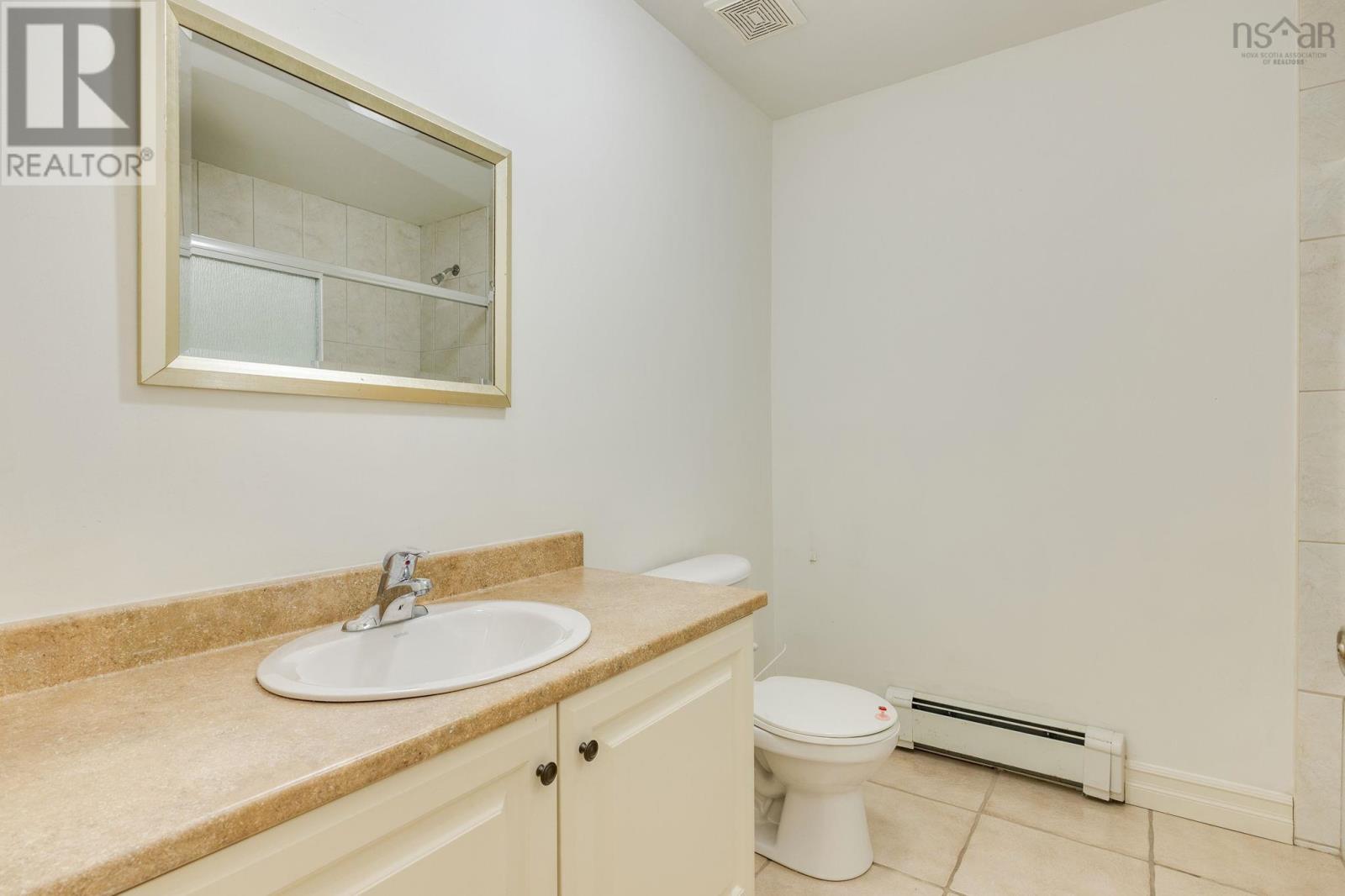 15 Kingsbury Way - 38