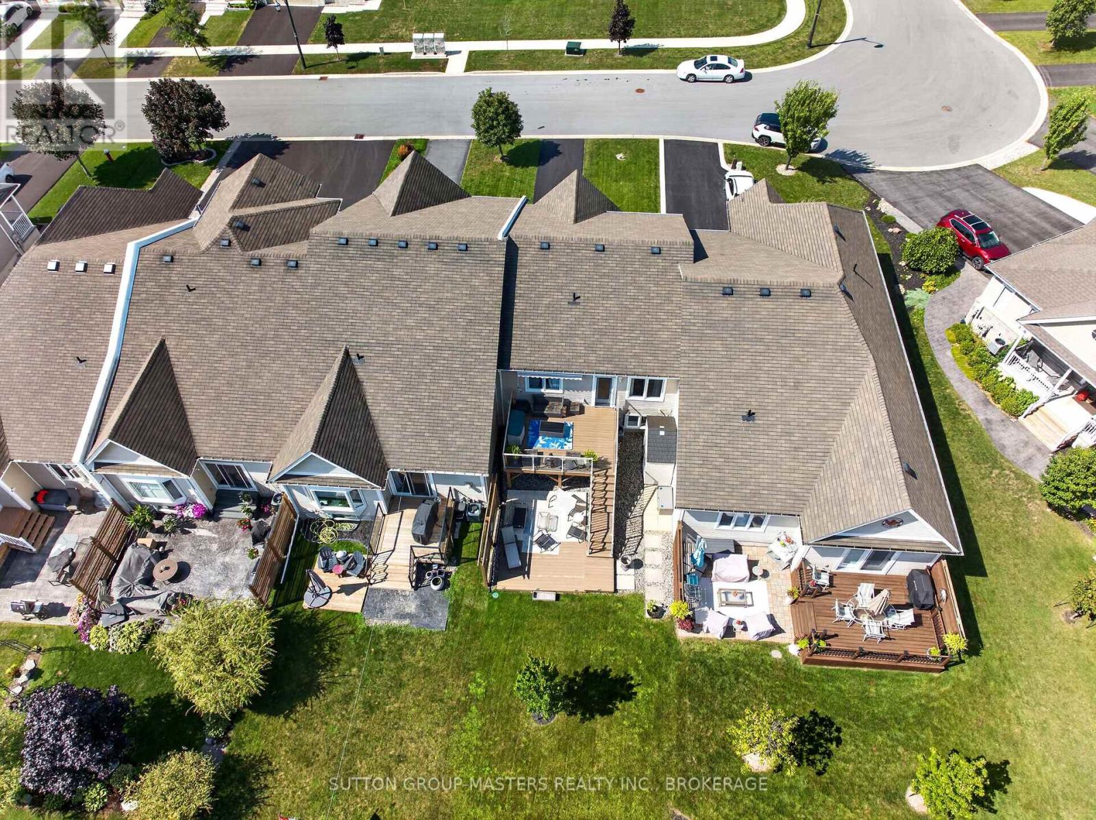 168 BRITANNIA CRESCENT - 34