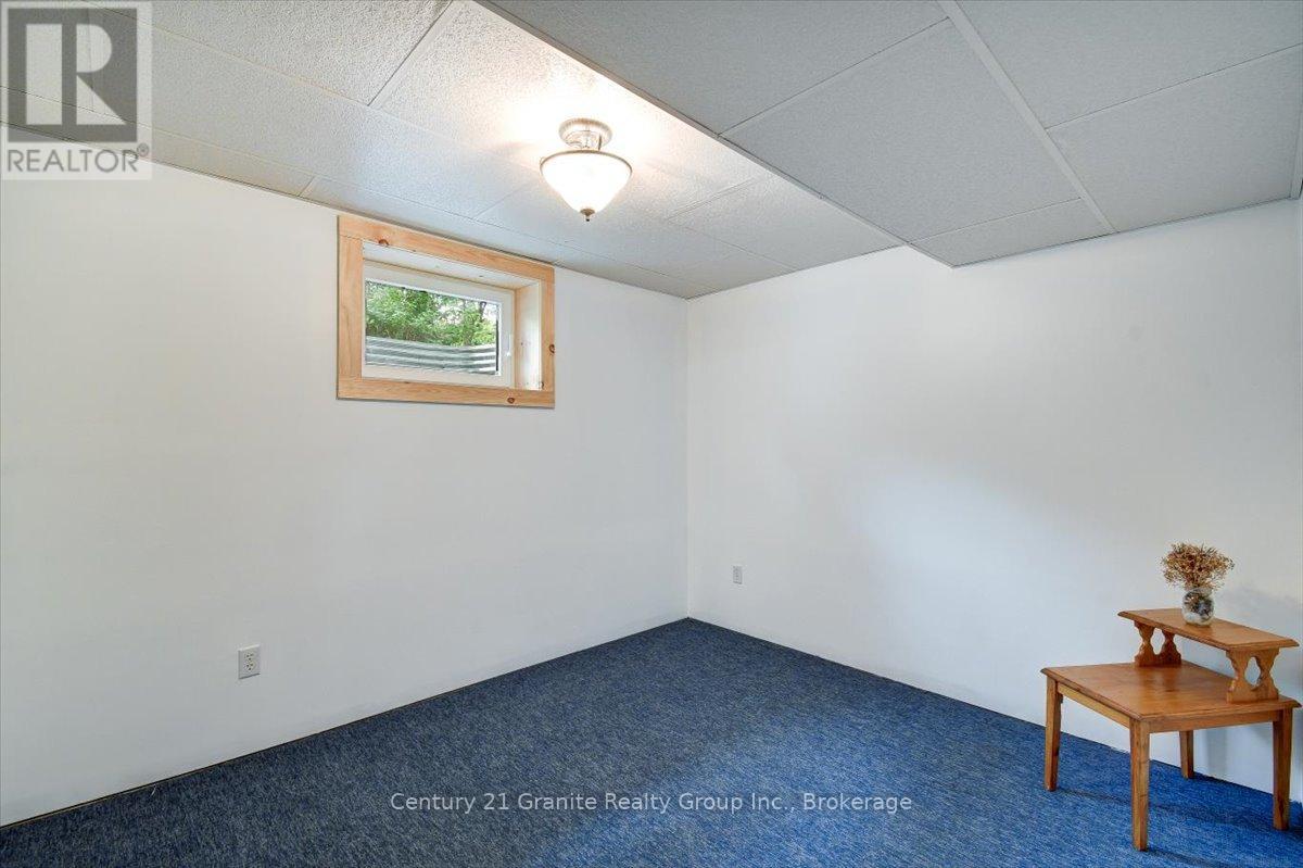 66 HASTINGS STREET S - Image 24