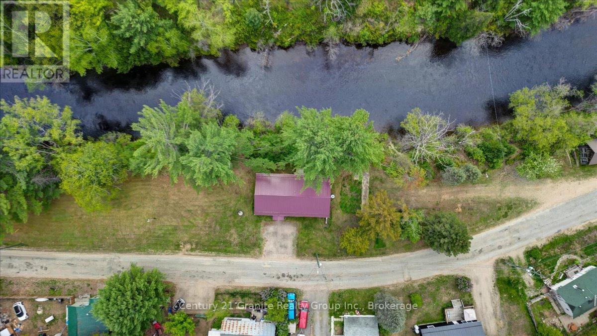 66 HASTINGS STREET S - Image 33
