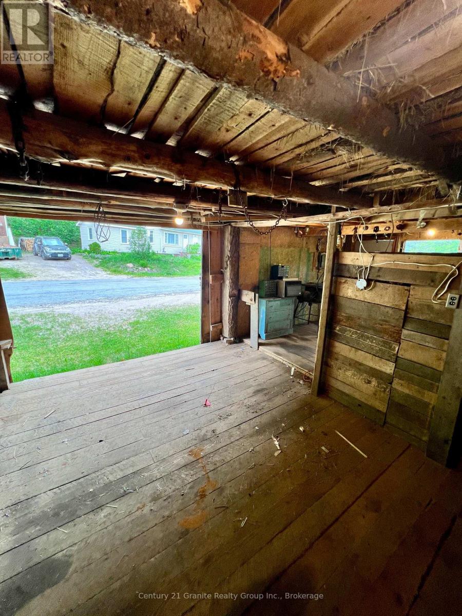66 HASTINGS STREET S - Image 47