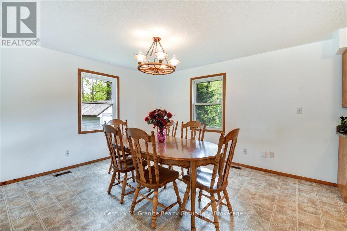 66 HASTINGS STREET S - Image 7