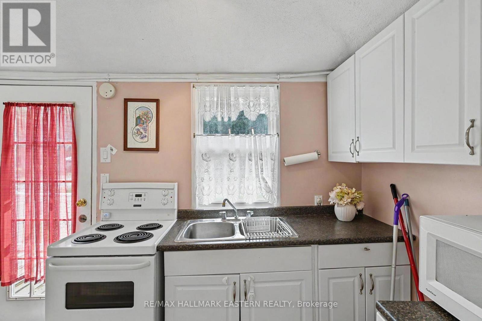 7034 BEECH STREET - Image 10