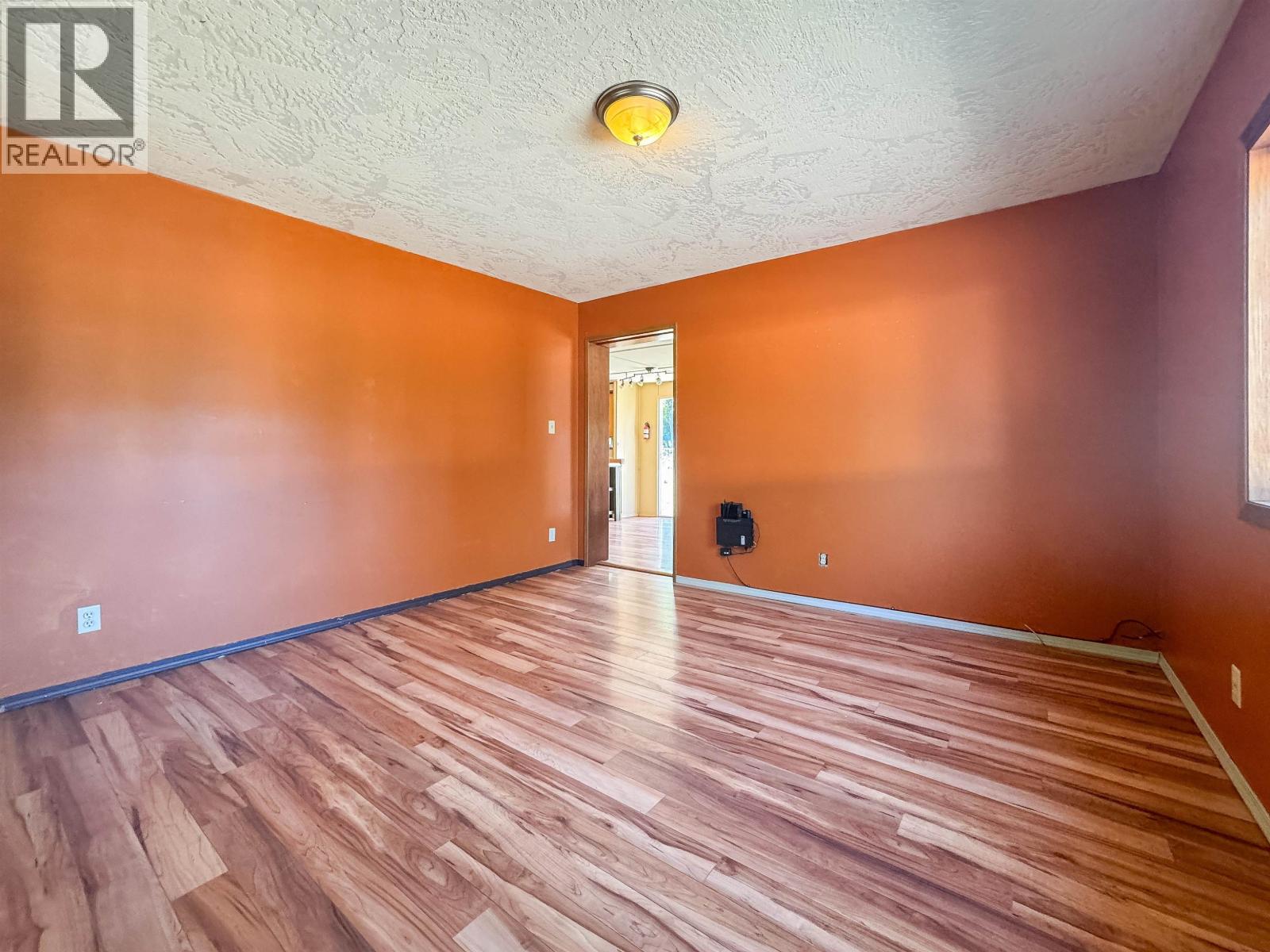 4141 WHALEN ROAD - 8