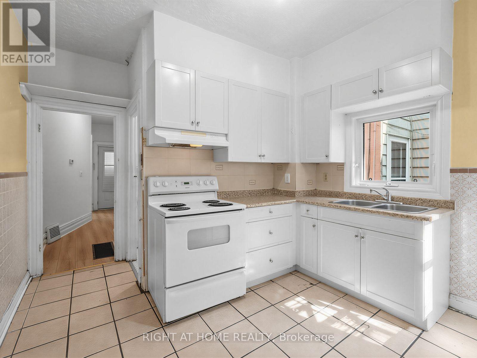 10 HAVELOCK STREET - 10