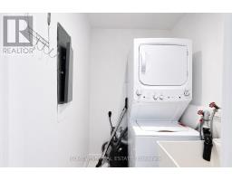 Rear - 961a Eglinton Avenue, Toronto, ON M6C2C4 Photo 11
