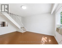 Rear - 961a Eglinton Avenue, Toronto, ON M6C2C4 Photo 14