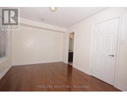 7 Slingsby Lane, Toronto, ON M2N0H7 Photo 15