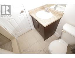 7 Slingsby Lane, Toronto, ON M2N0H7 Photo 17