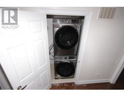 7 Slingsby Lane, Toronto, ON M2N0H7 Photo 18