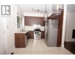 7 Slingsby Lane, Toronto, ON M2N0H7 Photo 9
