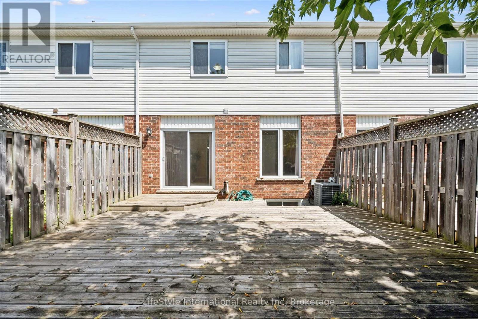 47 HASLER CRESCENT - Image 36