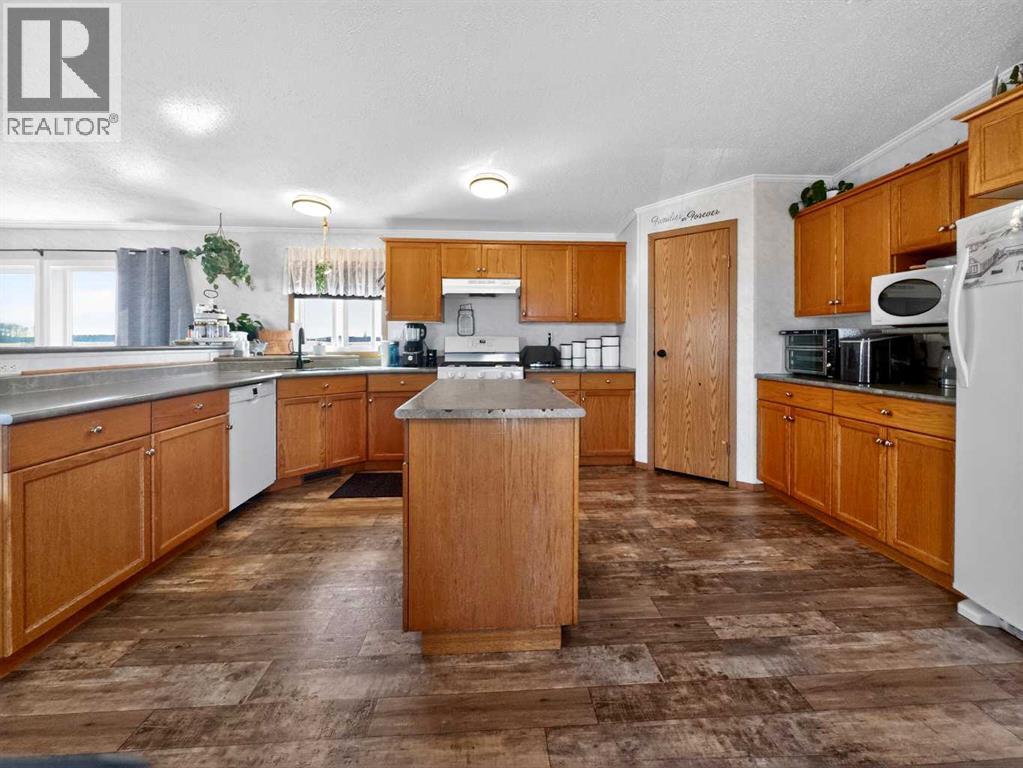 15137 TWP 1052 - 3