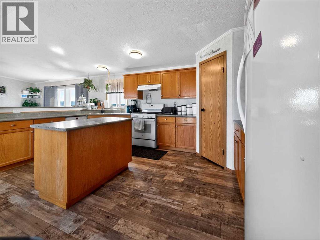 15137 TWP 1052 - 5