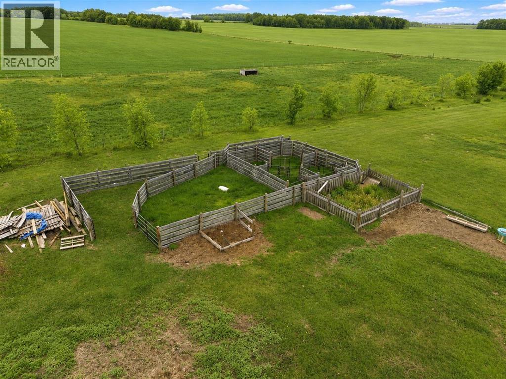 15137 TWP 1052 - 38