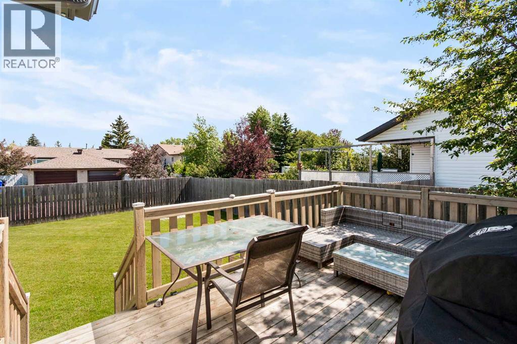 5107 42 Street - 48