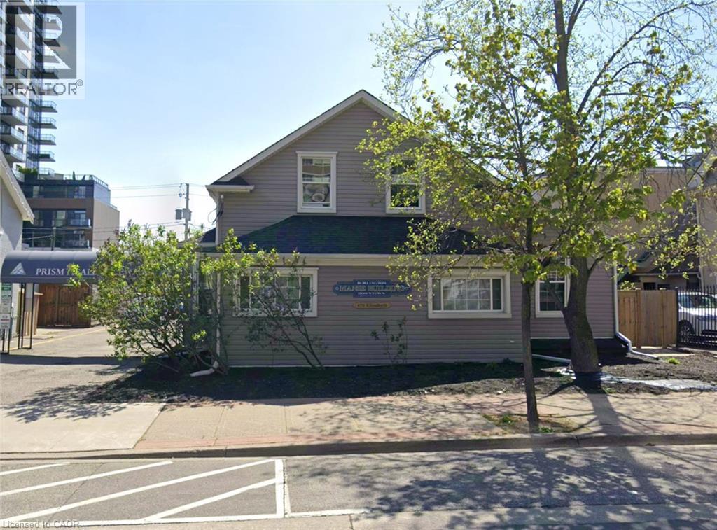 478 ELIZABETH Street