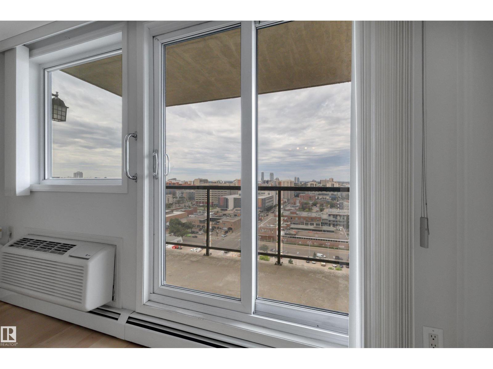 #1701 10303 105 ST NW - 13