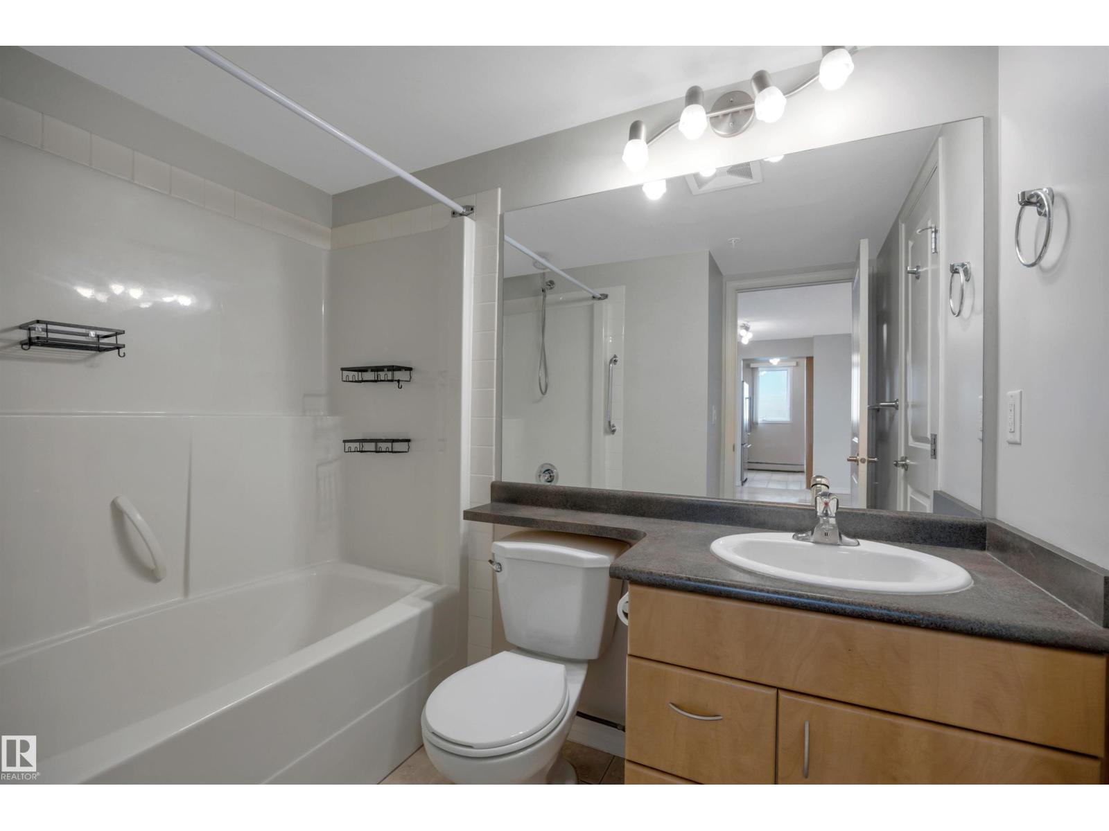 #1701 10303 105 ST NW - 29