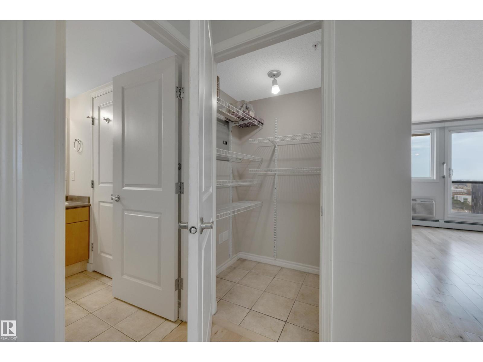 #1701 10303 105 ST NW - Image 33