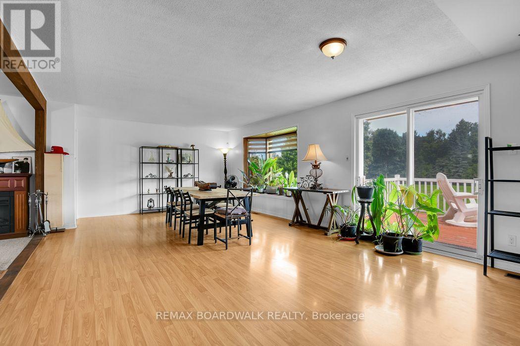 3382 CARP ROAD - Image 11