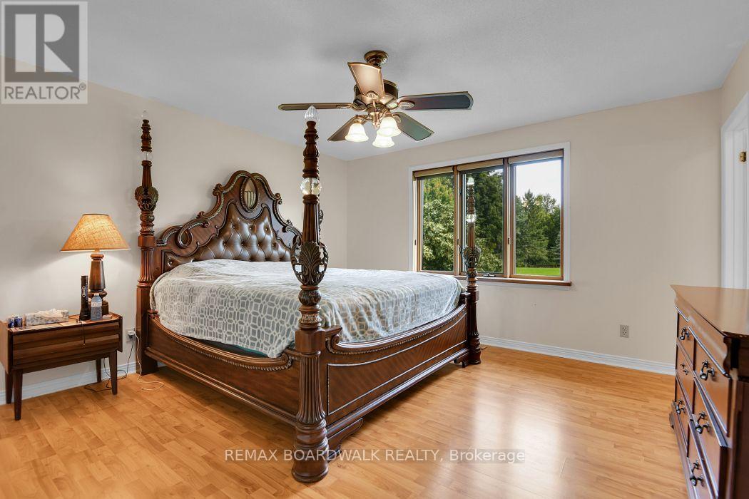 3382 CARP ROAD - Image 18