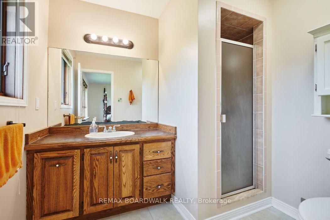 3382 CARP ROAD - Image 19