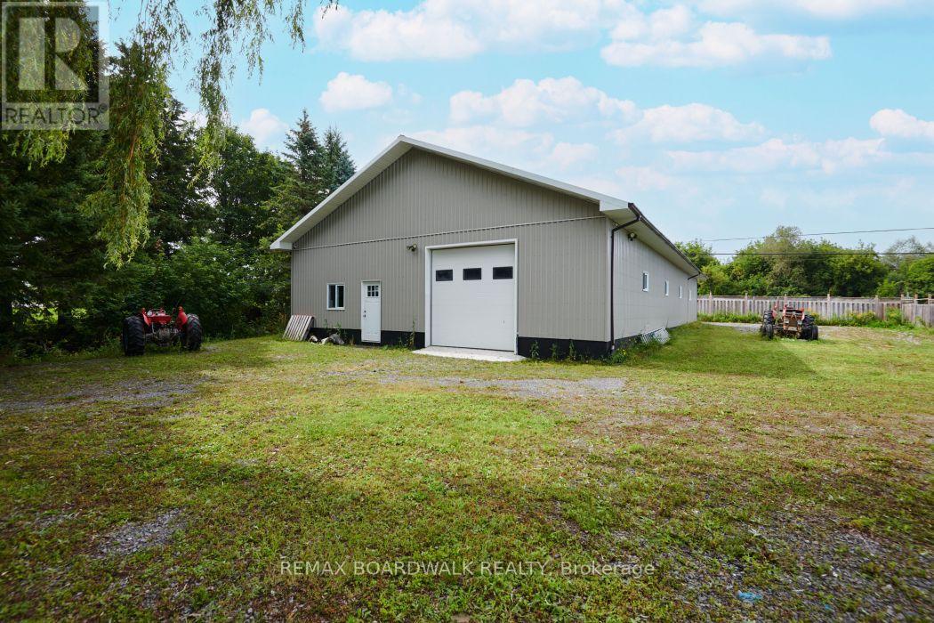3382 CARP ROAD - Image 35