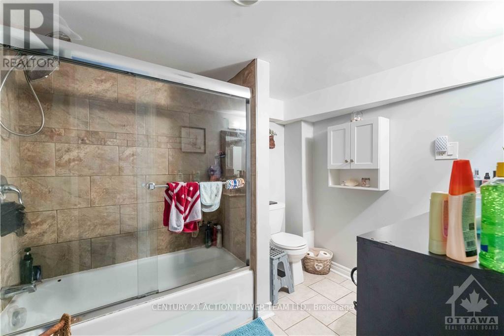 1512 BLACKHEATH STREET N - Image 25