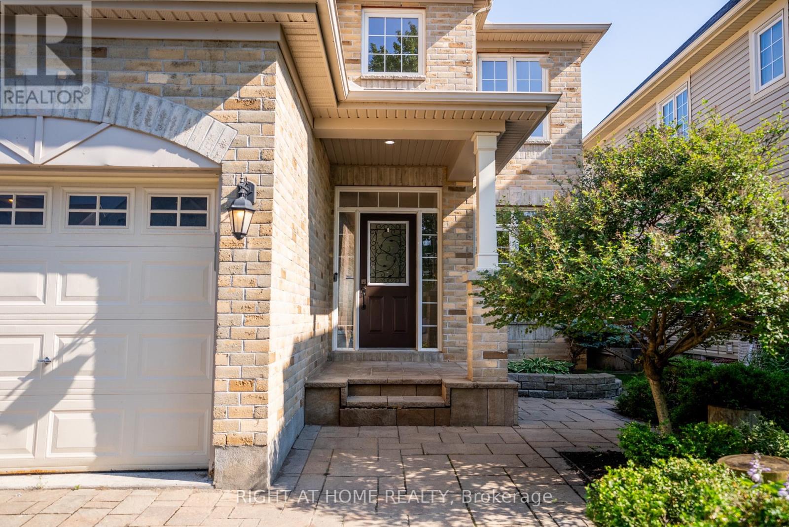 106 SUNITA CRESCENT - 2